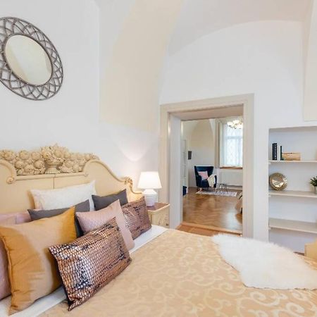 Rose Apartments / Romantic & Cozy / City Center Prague Ngoại thất bức ảnh