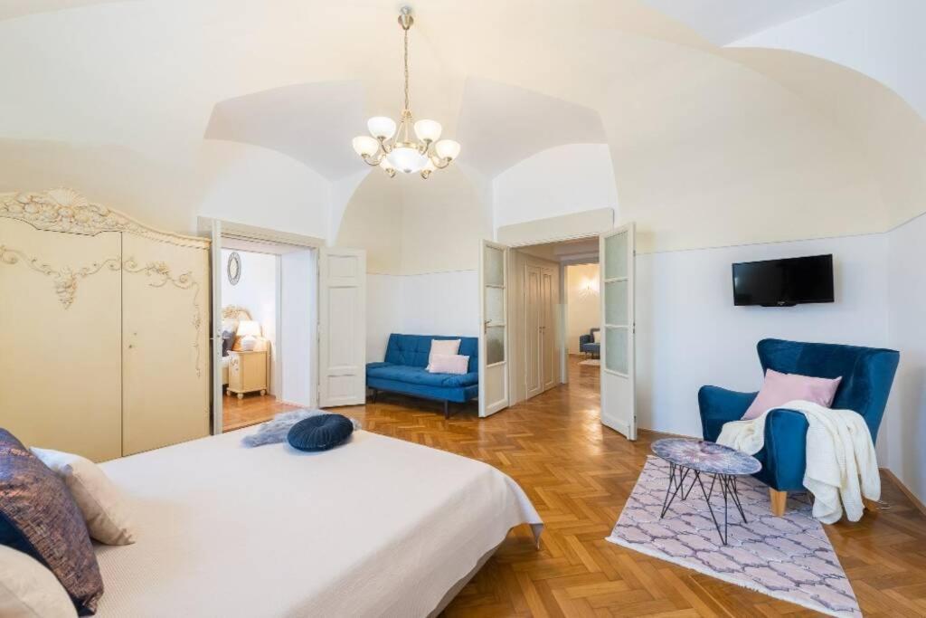 Rose Apartments / Romantic & Cozy / City Center Prague Ngoại thất bức ảnh