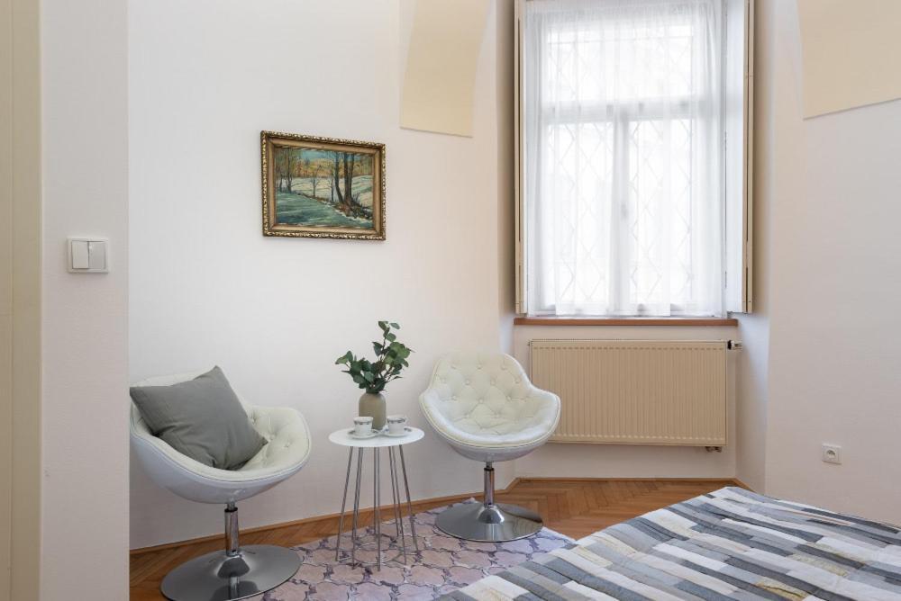 Rose Apartments / Romantic & Cozy / City Center Prague Ngoại thất bức ảnh